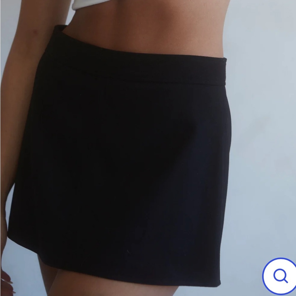 Everyday Mini Skirt Raven